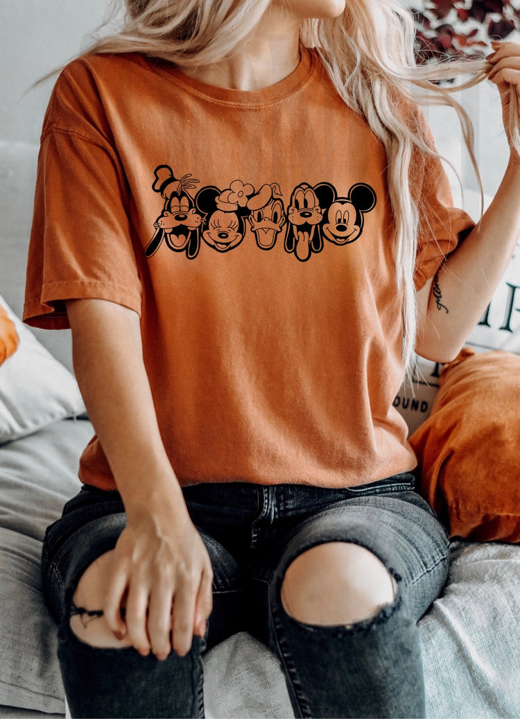 Friends // Little Knot Sweatshirt/Shirt